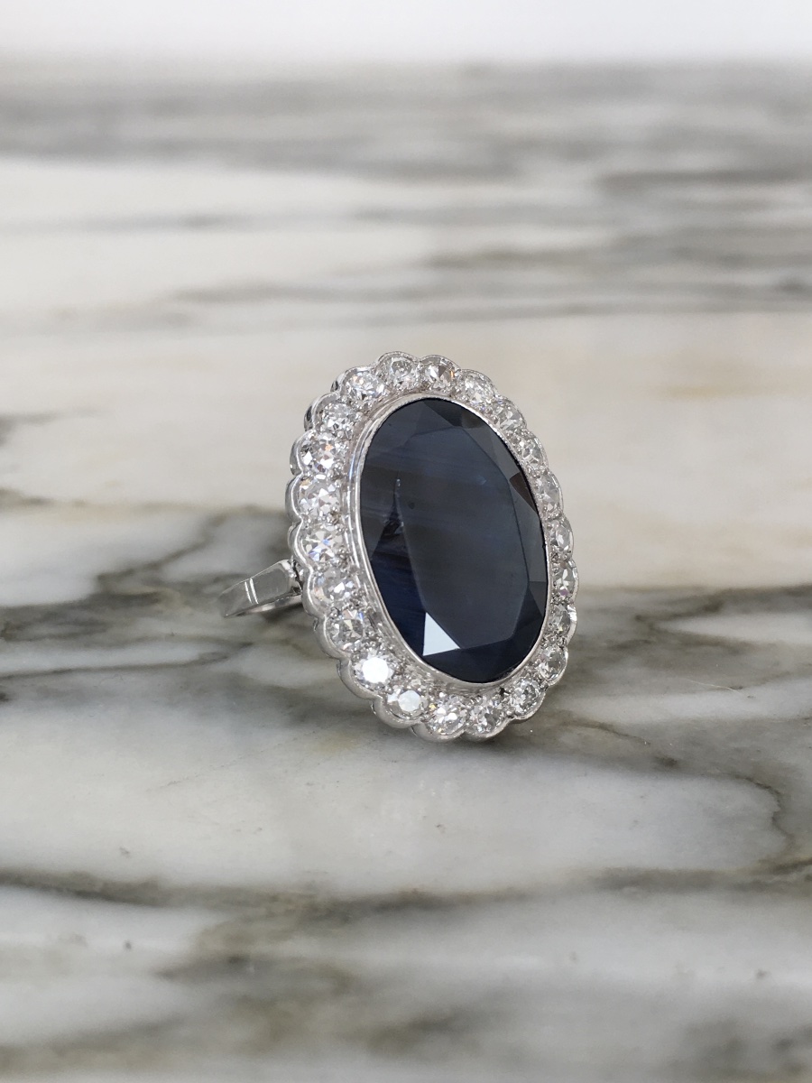 Stunning 18k White Gold Daisy Ring With Sapphire And Diamonds -photo-3