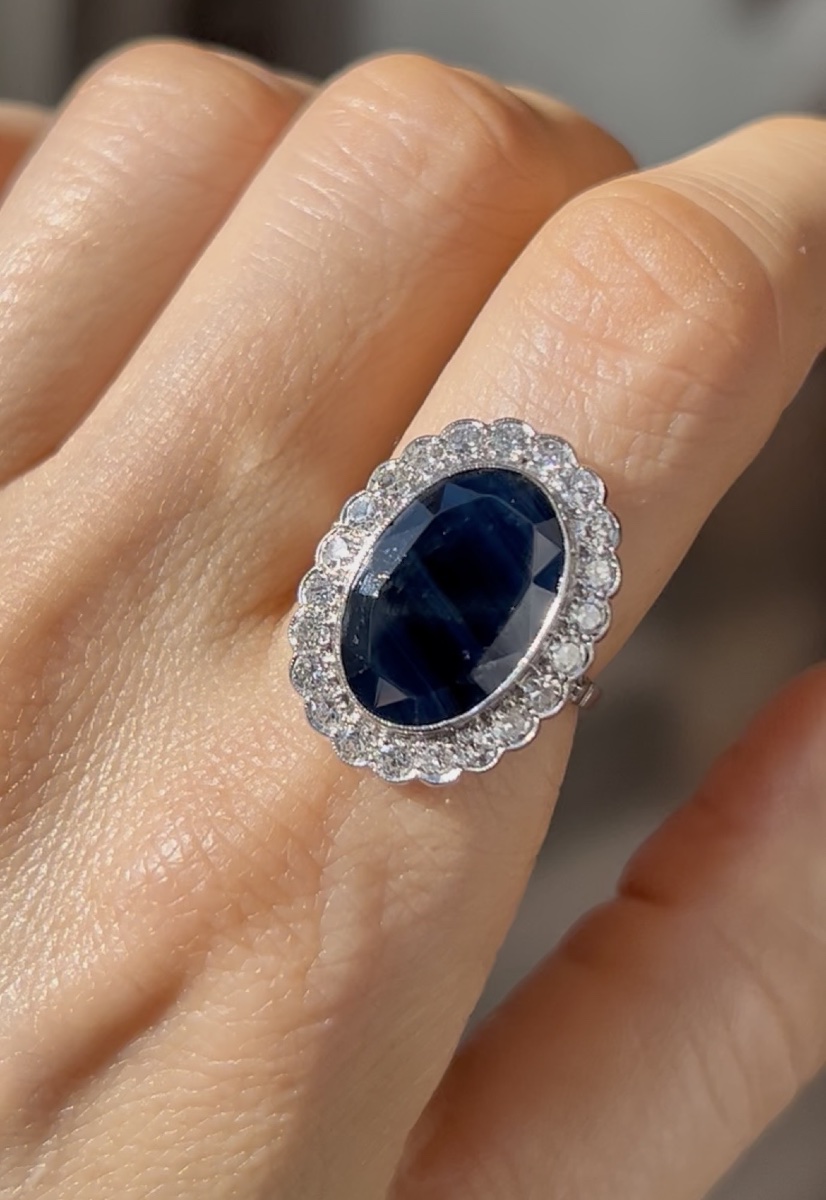 Stunning 18k White Gold Daisy Ring With Sapphire And Diamonds -photo-6