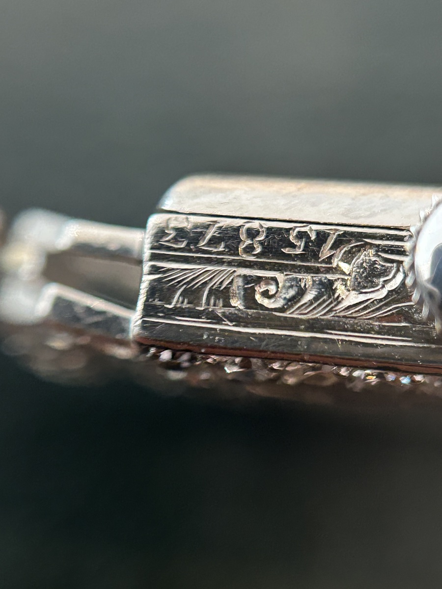 Vintage Art Deco Watch In Platinum And Diamonds -photo-4