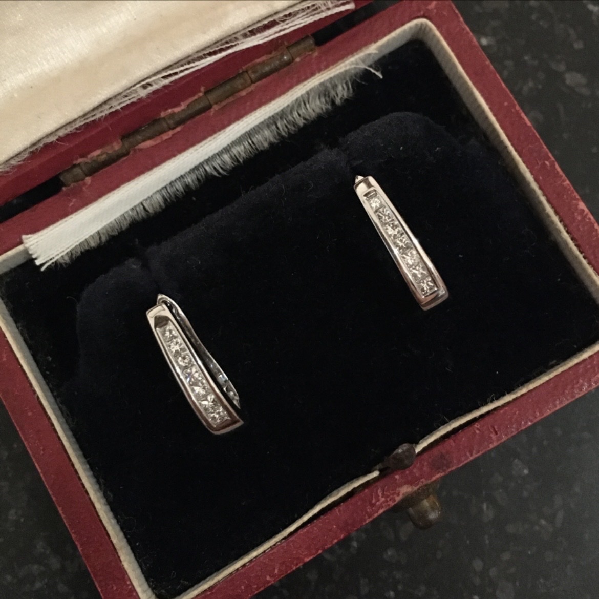 18k White Gold Earrings With Diamonds 