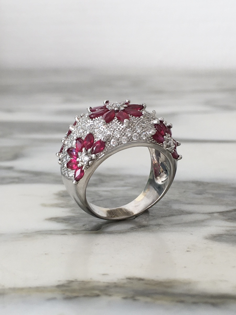 Stunning 18k White Gold Dome Ring With Rubies And Diamonds -photo-4