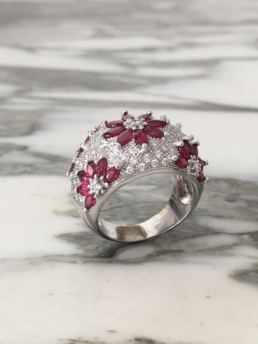 Stunning 18k White Gold Dome Ring With Rubies And Diamonds -photo-5