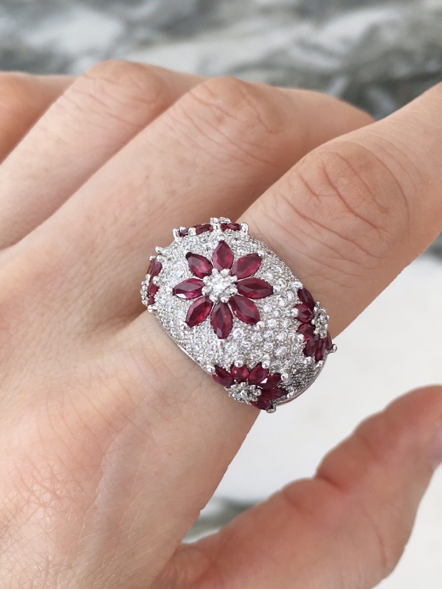 Stunning 18k White Gold Dome Ring With Rubies And Diamonds -photo-8