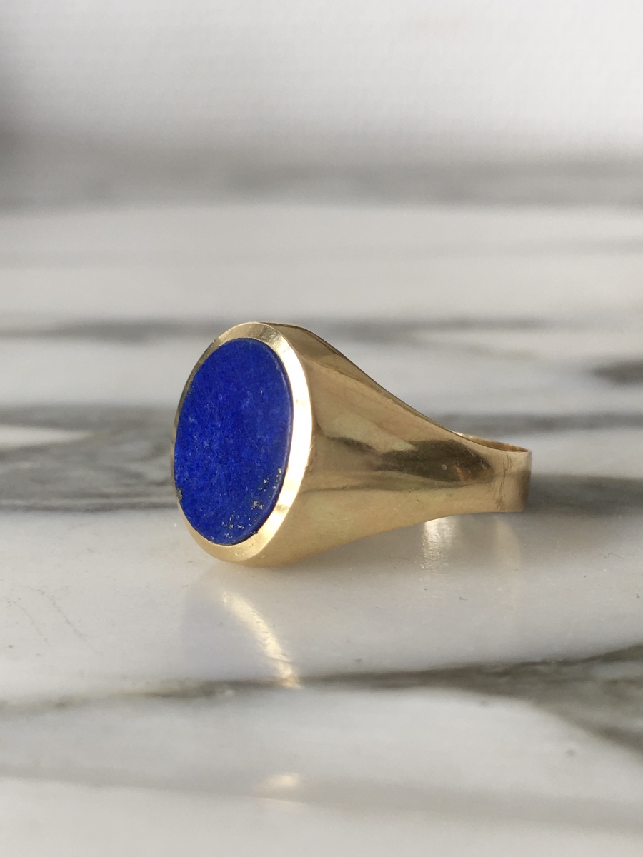 18k Yellow Gold Signet Ring With Lapis Lazuli -photo-3