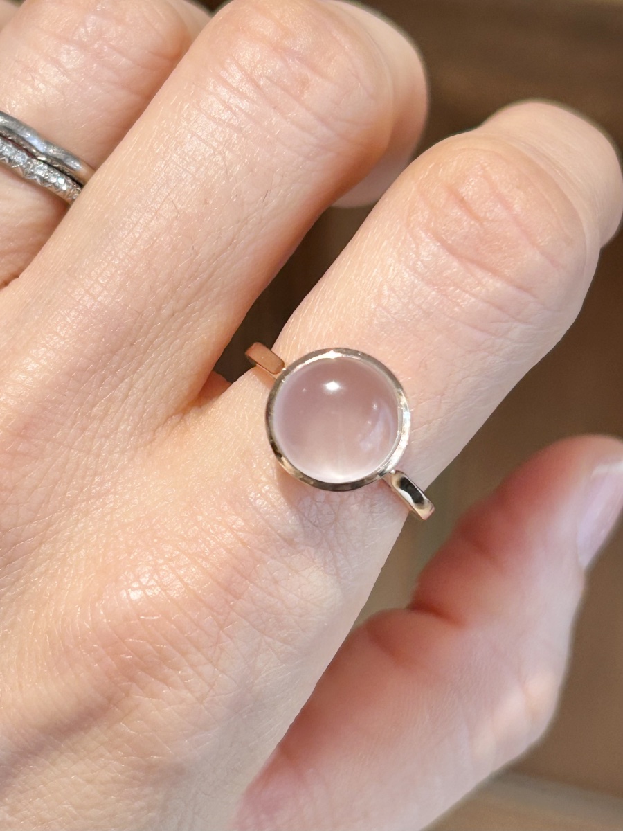 18k Rose Gold Ring Set With A Rose Quartz -photo-5