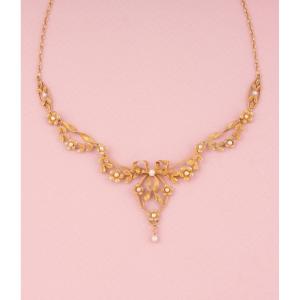 Drapery Necklace In 18k Yellow Gold 