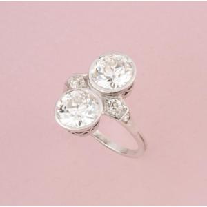 Bague ancienne Art Déco Toi & Moi en platine et diamants 