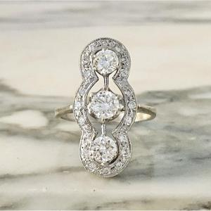 Vintage Ring In 18k White Gold And Diamonds