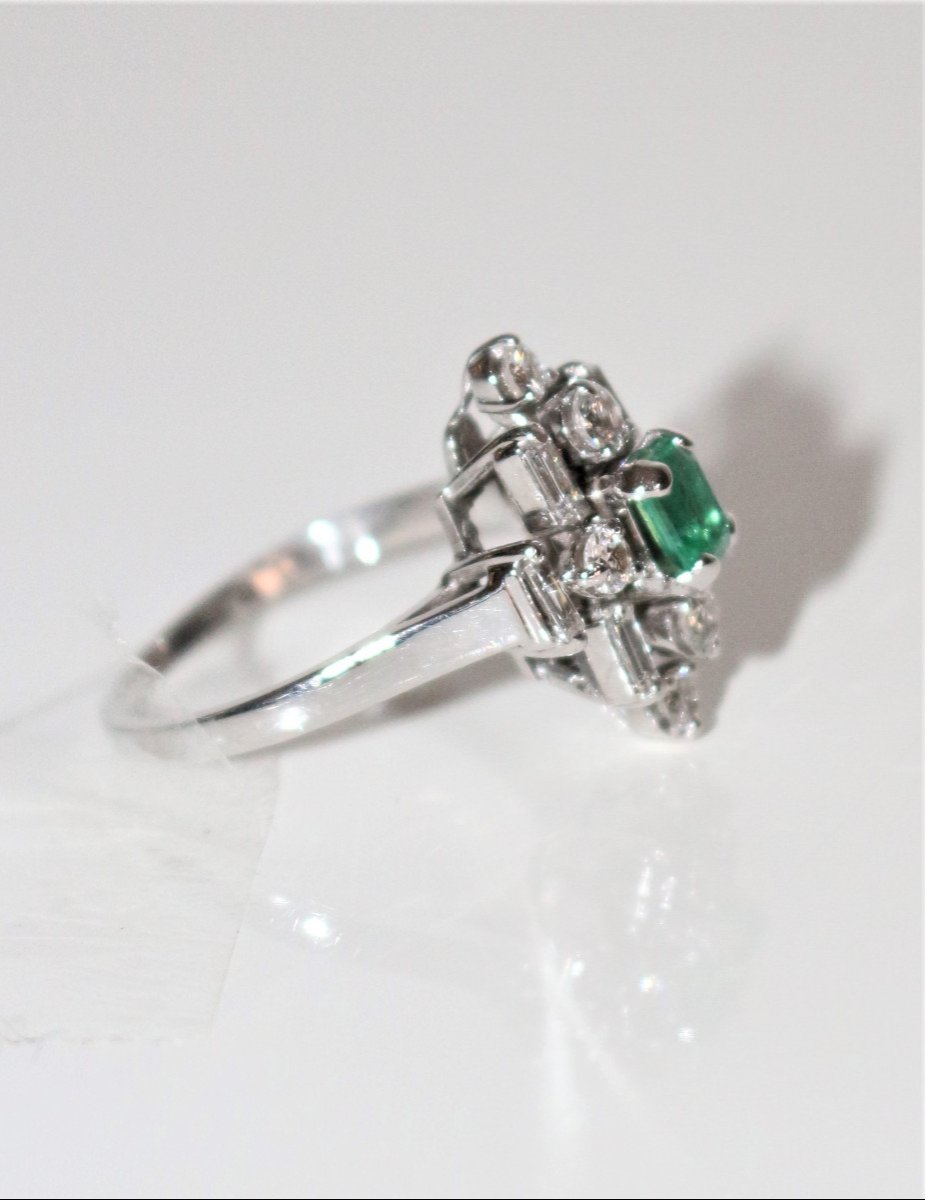 Emerald Modernist Flower Ring-photo-5