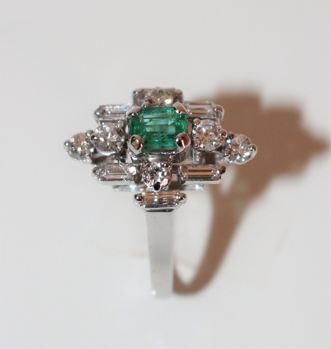 Emerald Modernist Flower Ring-photo-7