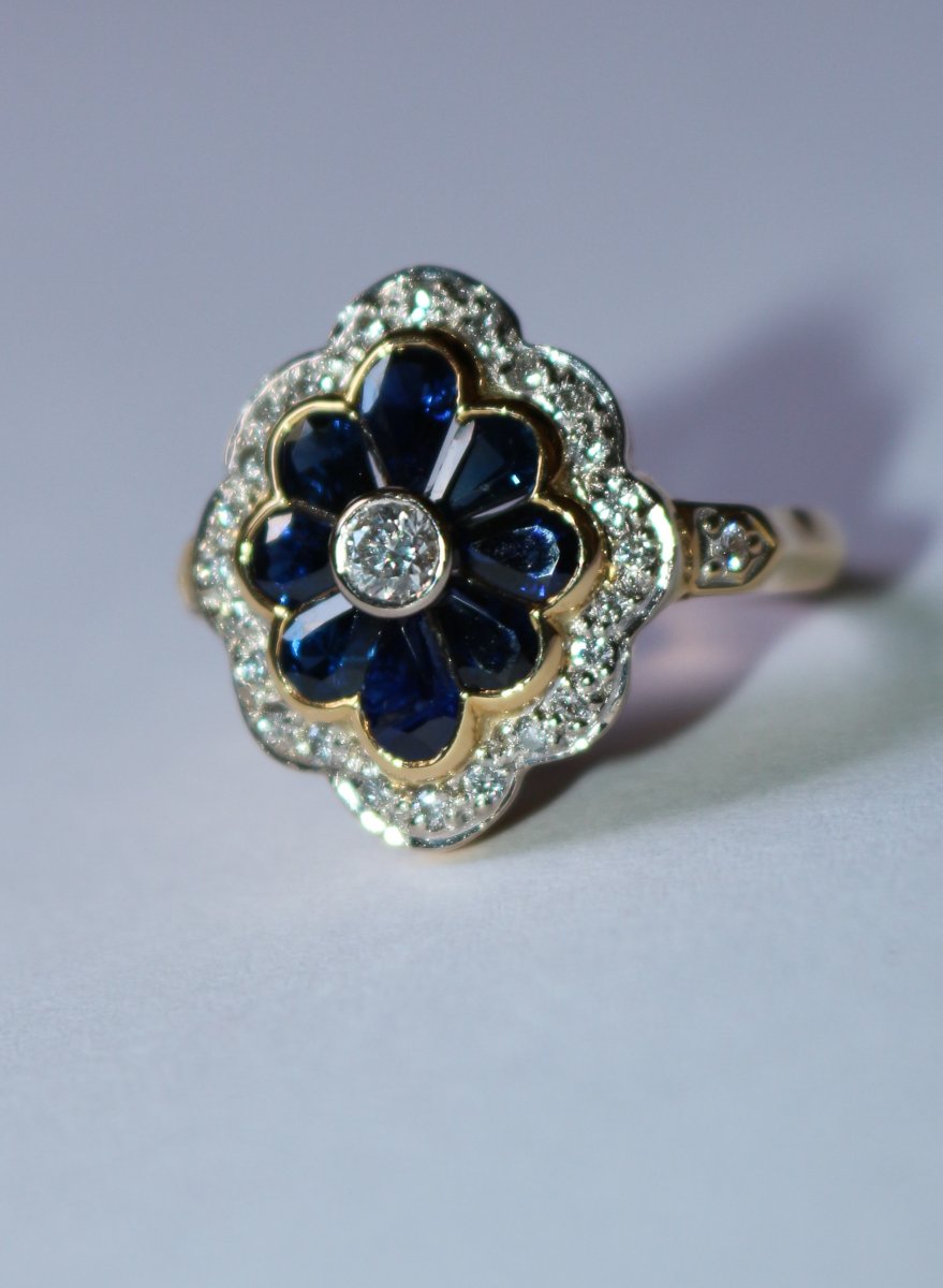 Flower Ring With Diamonds And Sapphires-photo-3