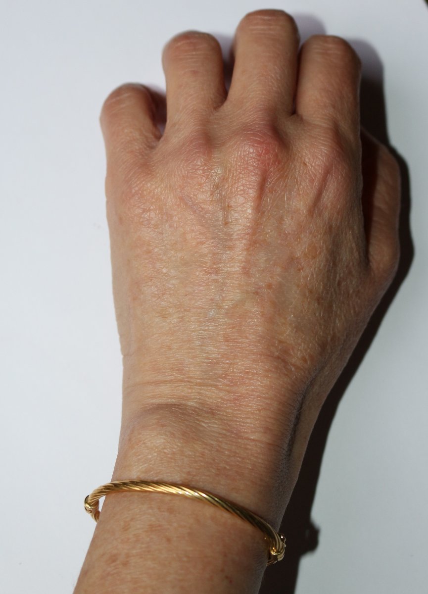 Small Yellow Gold Bangle Bracelet-photo-2