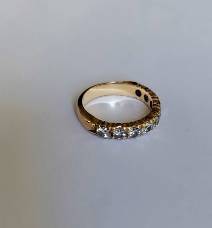 American Half-eternity Wedding Band In Yellow Gold-photo-4