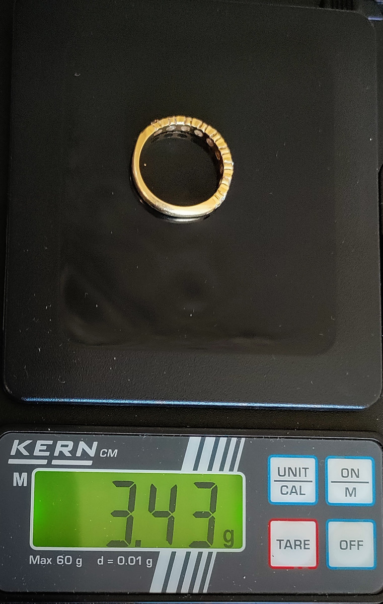 American Half-eternity Wedding Band In Yellow Gold-photo-1