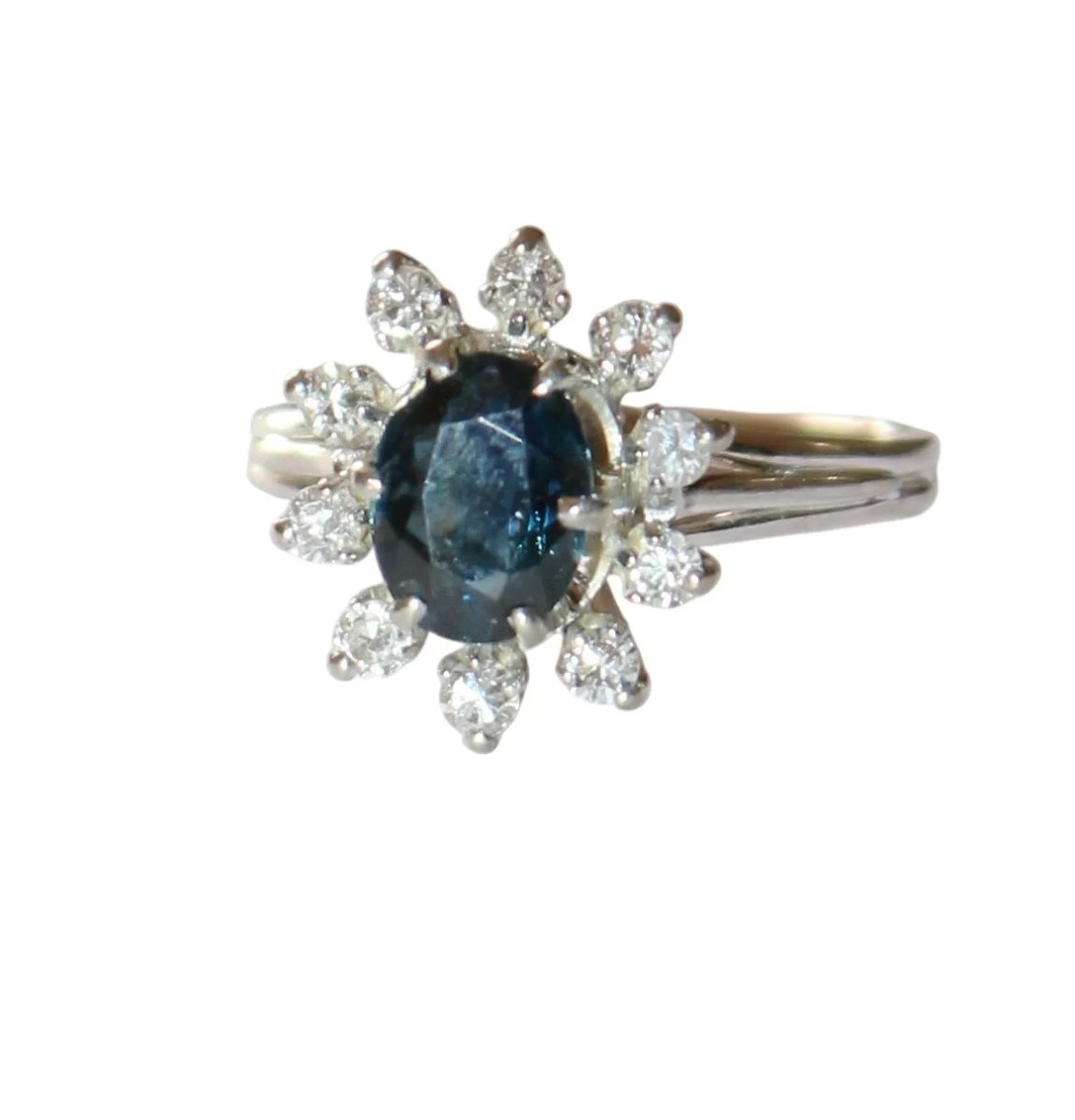 Daisy-style Sapphire Ring Set With 12 Diamonds 