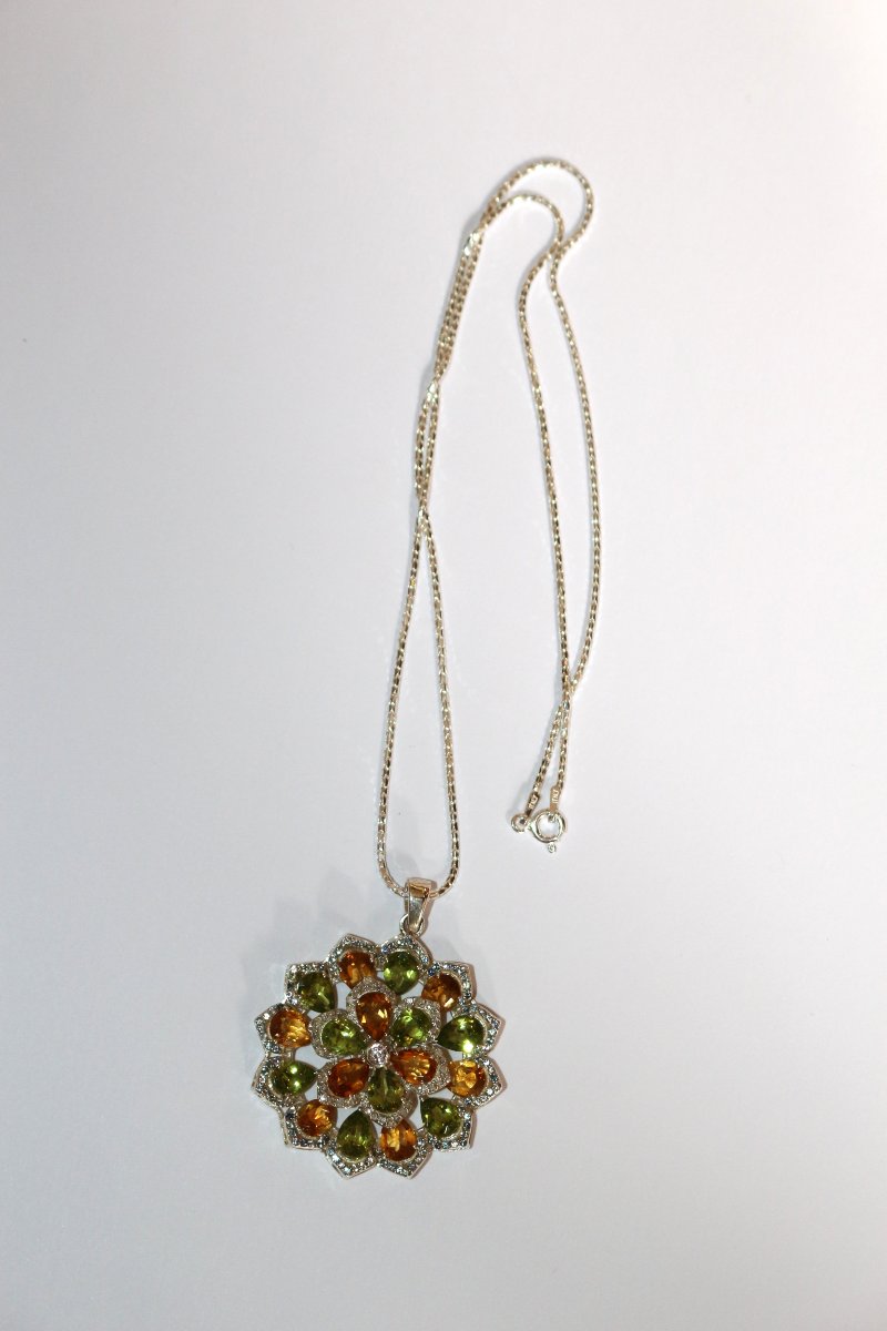 Flower Pendant With Silver Chain, Peridots, Citrines, And Diamond-photo-3