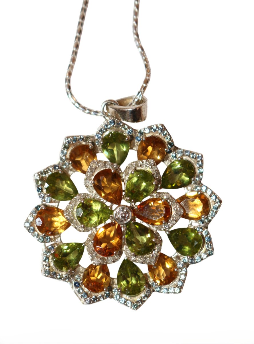 Flower Pendant With Silver Chain, Peridots, Citrines, And Diamond-photo-7