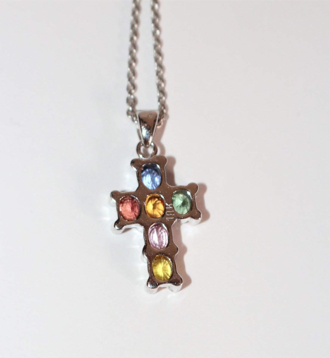 Pendentif Cha&icirc;ne Croix En Saphirs Multicolores -photo-3