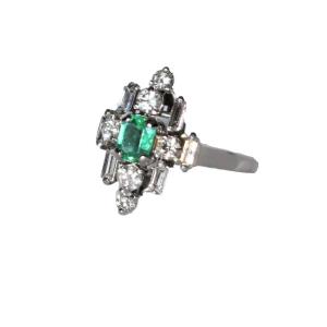 Emerald Modernist Flower Ring