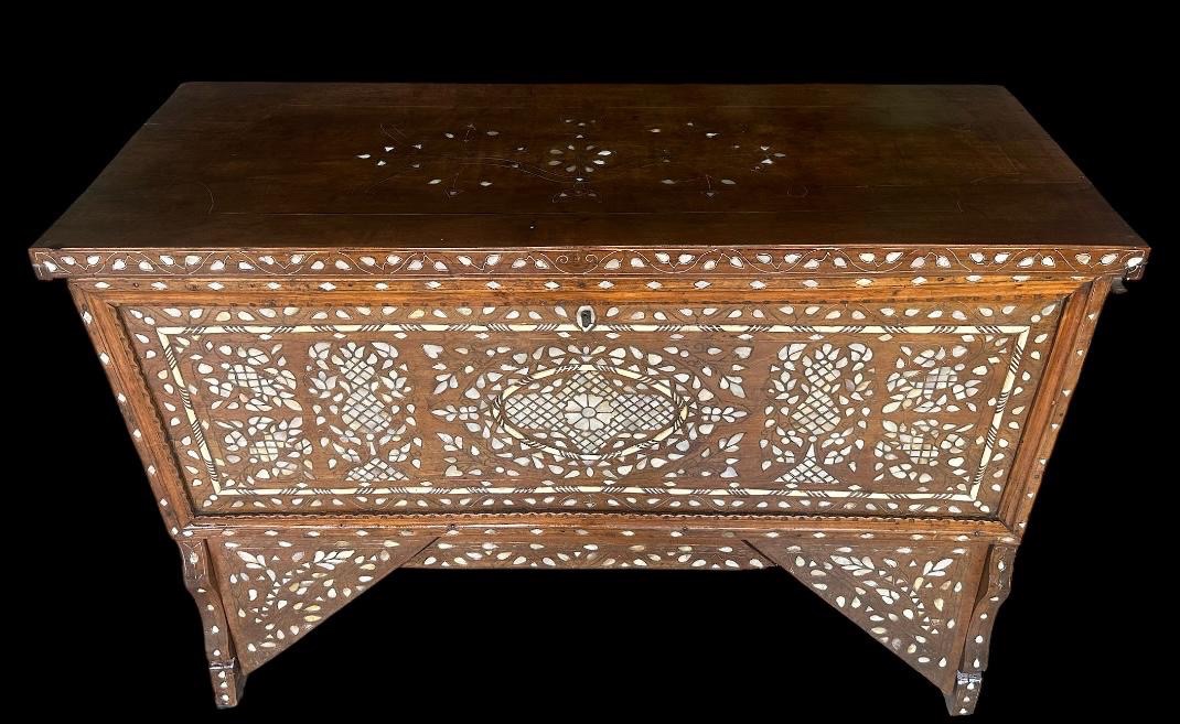 19th Century Syrian Wedding Chest Inlaid With Mother-of-pearl -photo-2