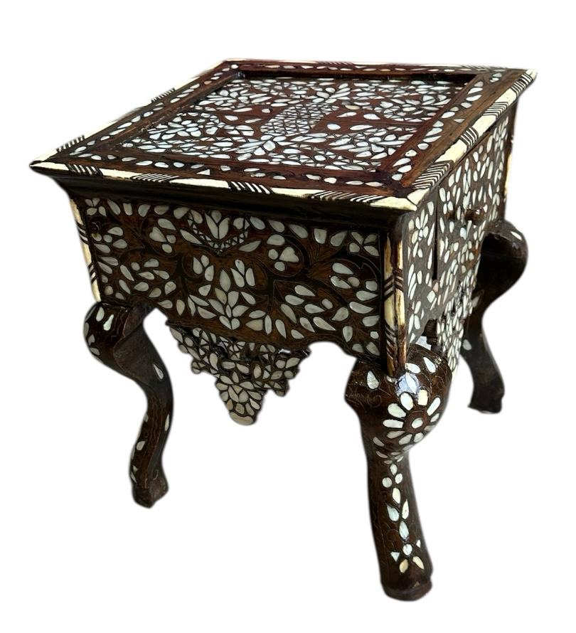 Table de chevet ou Gueridon Syrie - ottoman   incrusté de nacre XIX siècle -photo-2