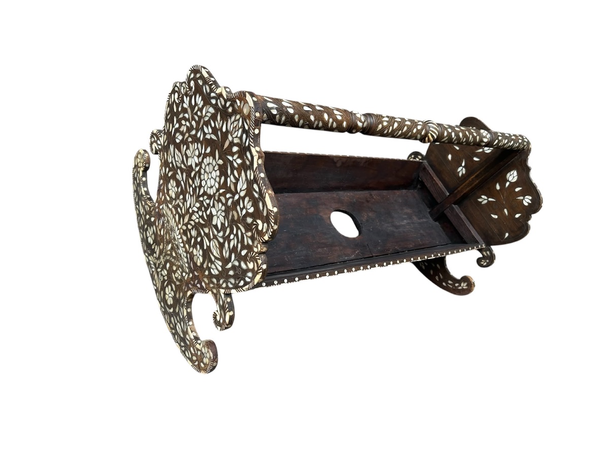 Ottoman Cradle Inlaid With Mother-of-pearl -photo-1