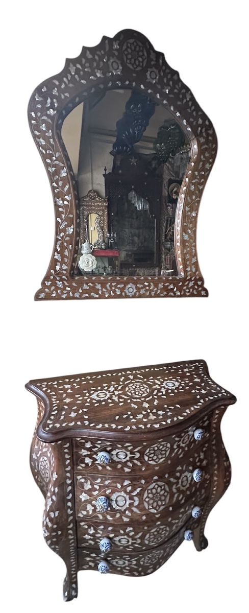 Commode 4 tiroirs Syrienne avec le miroir incrusté de nacre 