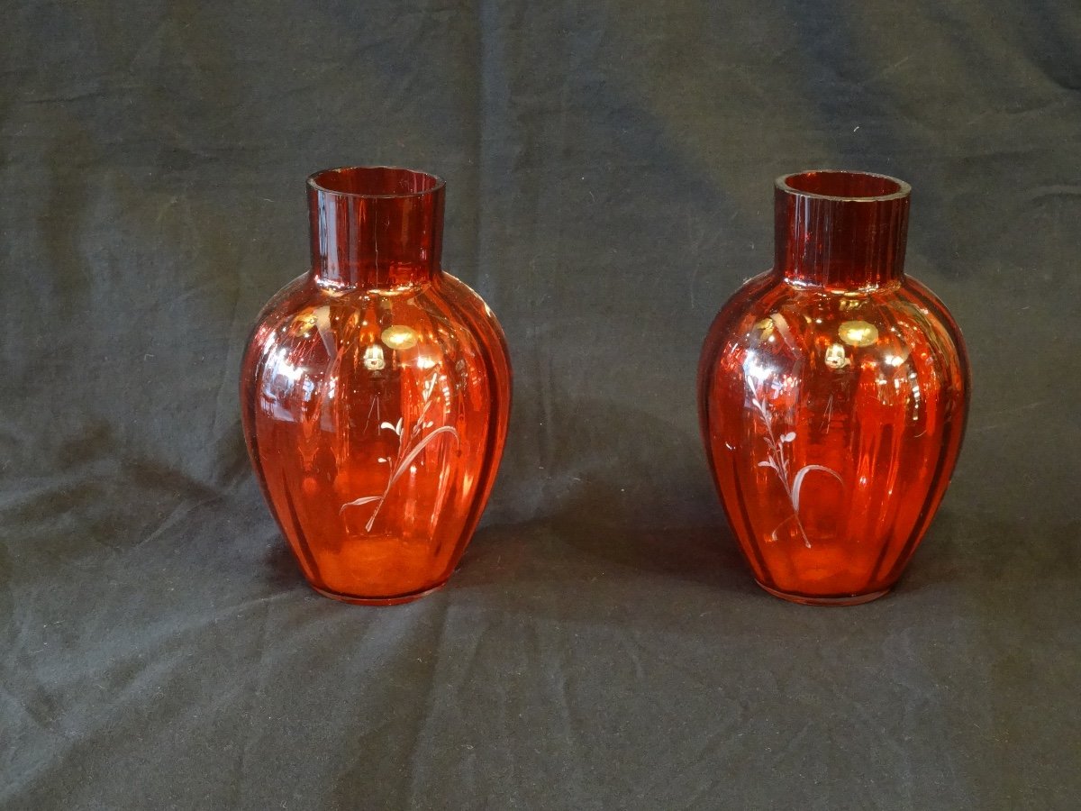 Pair Of Enamelled Red Glass Vases With Mary Gregory Decor, From The Late Nineteenth-photo-2