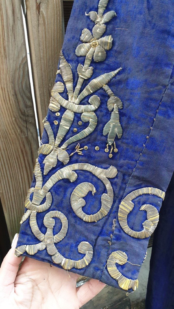 Blue Oriental Caftan With Silver Thread Embroidery, XIXth Century-photo-1