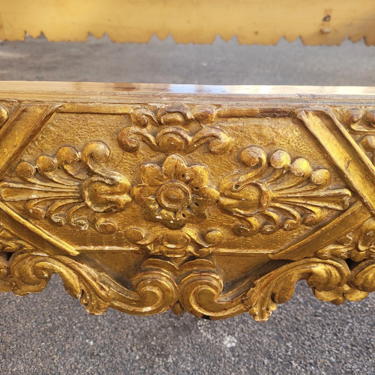 Lit en bois doré, largeur 176.5cm, fin XIXème siècle-photo-7