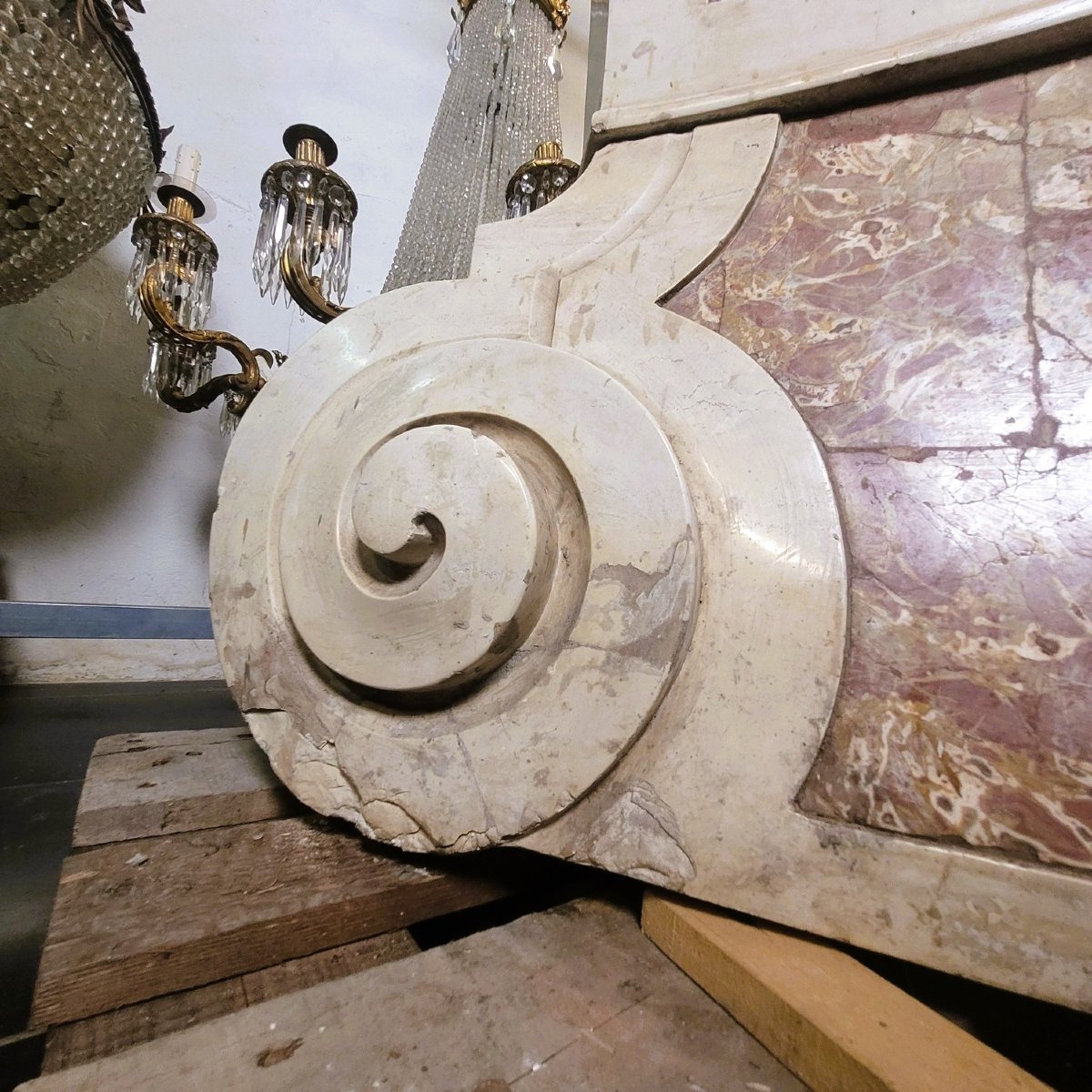 Large Marble Basin, 173cm High, 17th Century-photo-2