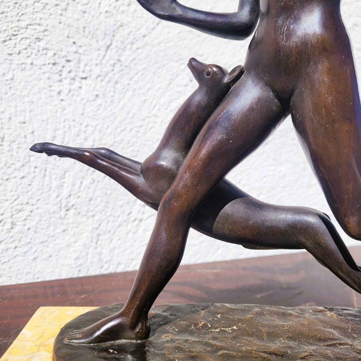 Homme avec antilope, H23 cm, bronze, XXème siècle-photo-4