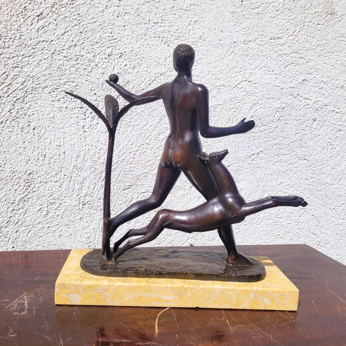 Homme avec antilope, H23 cm, bronze, XXème siècle-photo-2