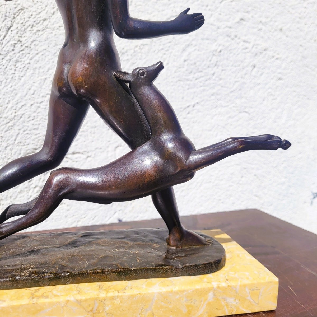 Homme avec antilope, H23 cm, bronze, XXème siècle-photo-3