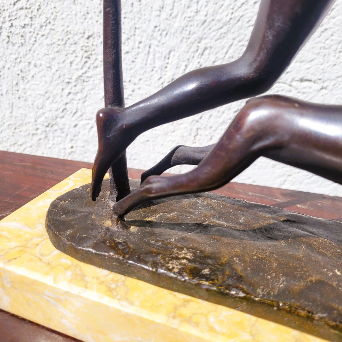 Homme avec antilope, H23 cm, bronze, XXème siècle-photo-4