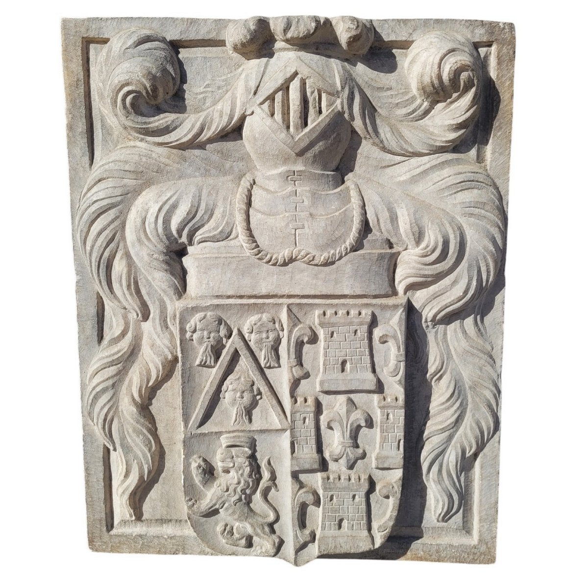 Blason H62cm, marbre sculpté de différentes armoiries, Epoque XVII ou avant