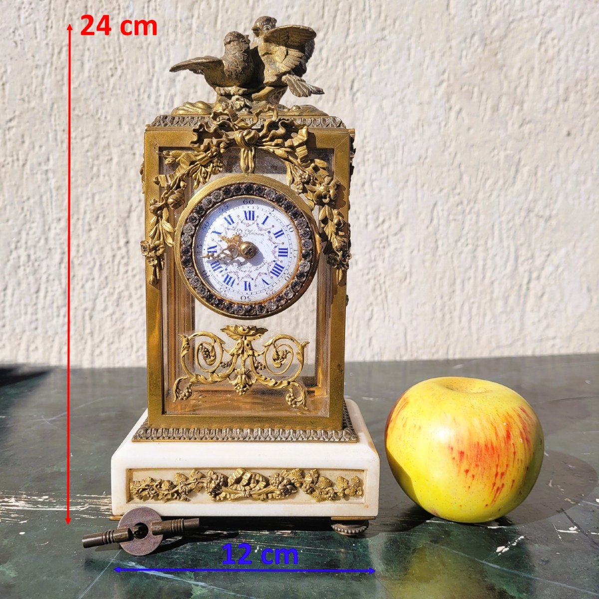 Pendule en bronze et marbre blanc, de style Louis XVI, XIXème siècle-photo-2