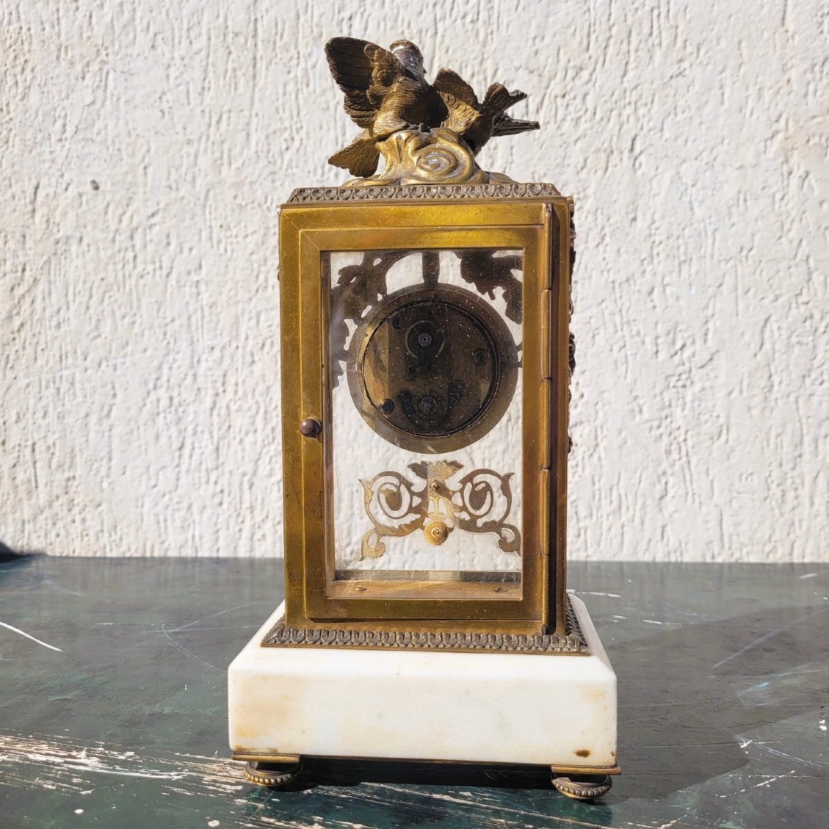 Pendule en bronze et marbre blanc, de style Louis XVI, XIXème siècle-photo-5