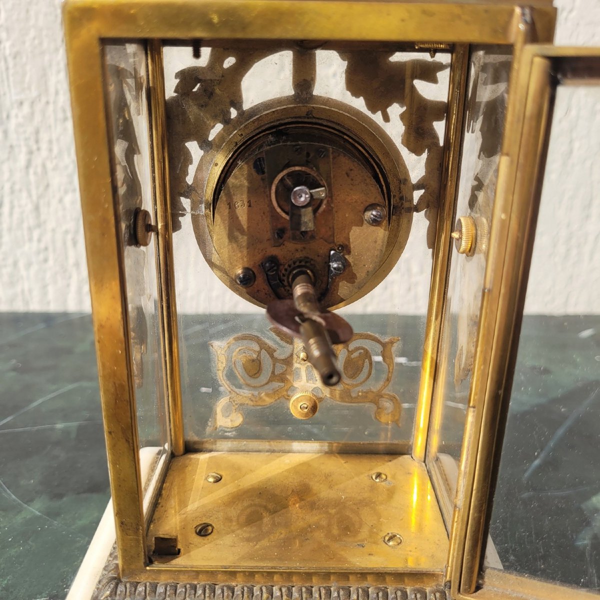 Pendule en bronze et marbre blanc, de style Louis XVI, XIXème siècle-photo-7