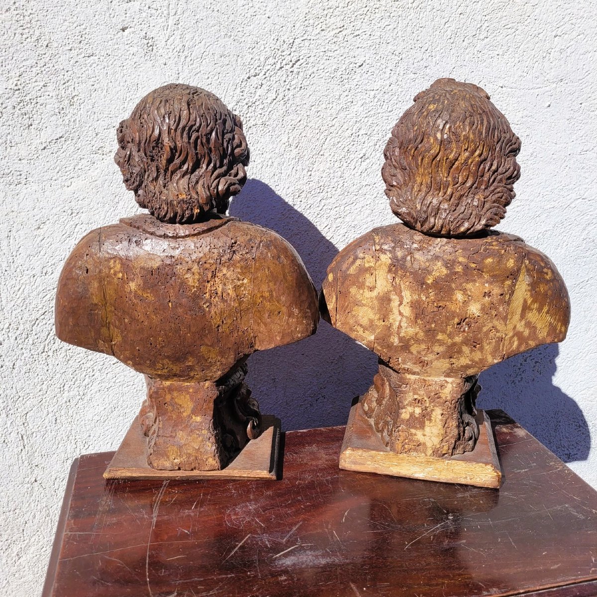 Paire de bustes- reliquaires en noyer sculpté, époque XVIIème siècle-photo-4