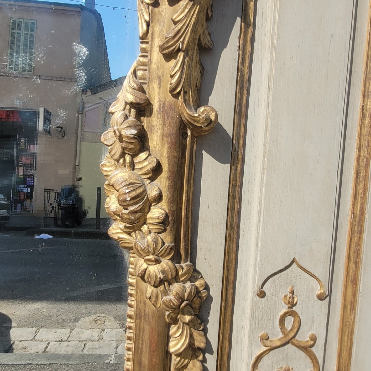 Grand trumeau en bois doré et laqué de style Louis XV, époque XIXème siècle-photo-2