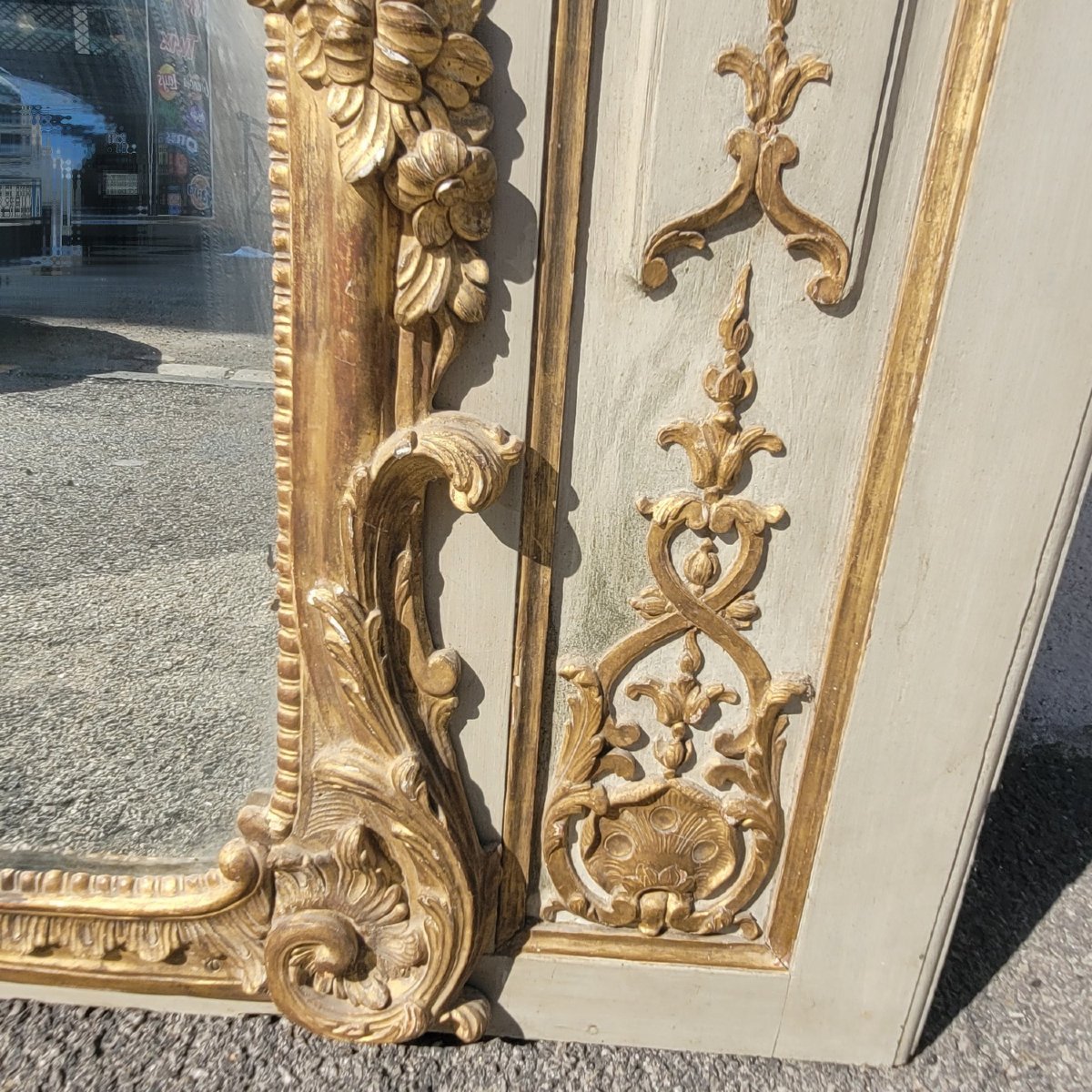 Grand trumeau en bois doré et laqué de style Louis XV, époque XIXème siècle-photo-3