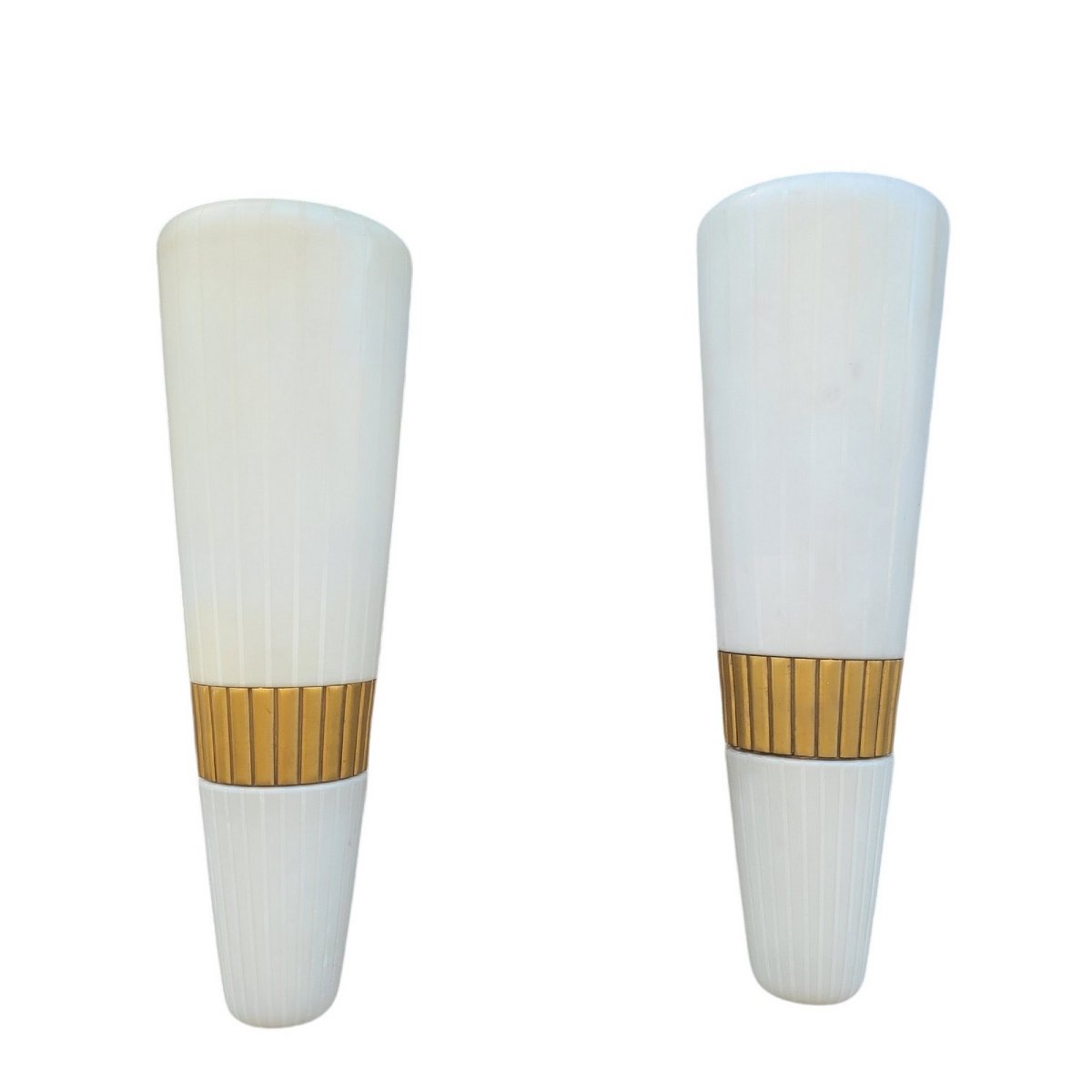 Primat Leuchte, Pair Of Opaline Glass And Metal Wall Sconces, 1960s-photo-2