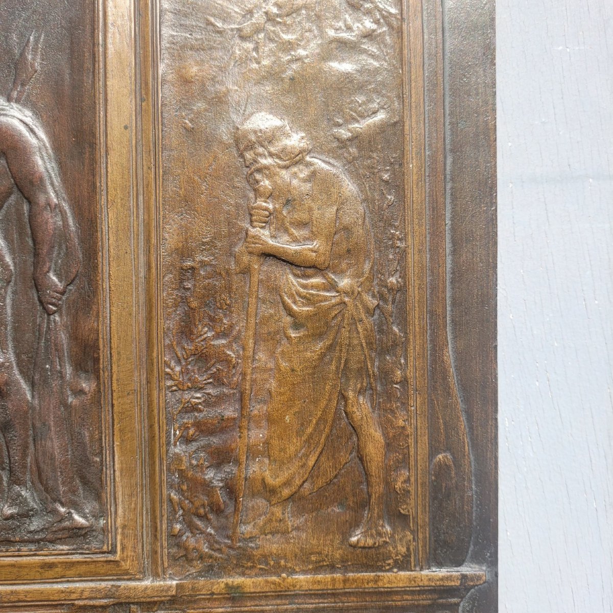 D'apres G Dupré, L'Enigme, sujet mythologique en bronze haut relief, XXème siècle-photo-1