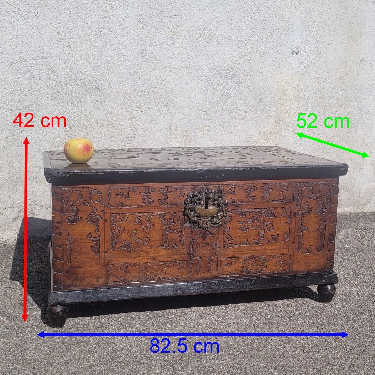Rare Pyrographed Cedar Chest, Venice, 17th Century-photo-2