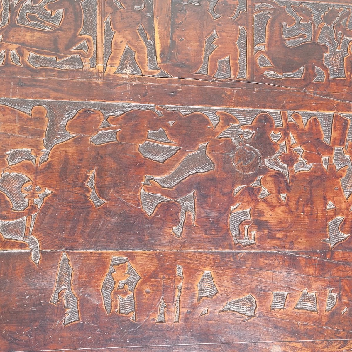 Rare Pyrographed Cedar Chest, Venice, 17th Century-photo-4