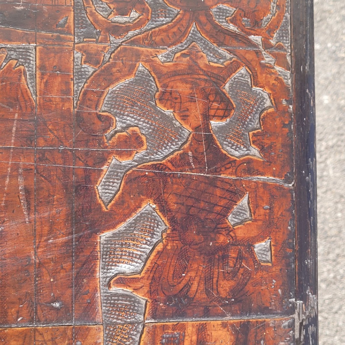 Rare Pyrographed Cedar Chest, Venice, 17th Century-photo-1