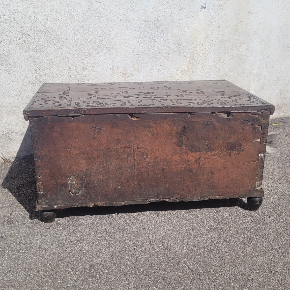 Rare Pyrographed Cedar Chest, Venice, 17th Century-photo-6