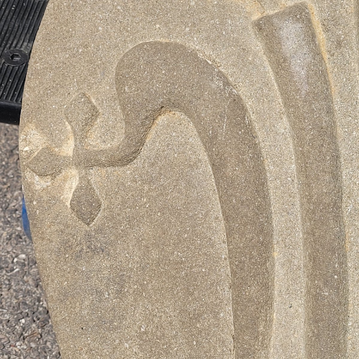 Important Blason H53cm, pierre sculptée au Giglio de Florence - probablement XVIIe siècle ?-photo-4