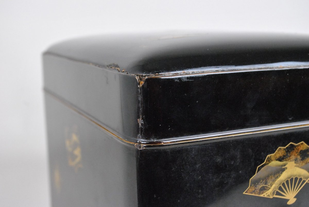 Black And Gold Lacquer Box, Japan, Signed, XIXth Century-photo-2